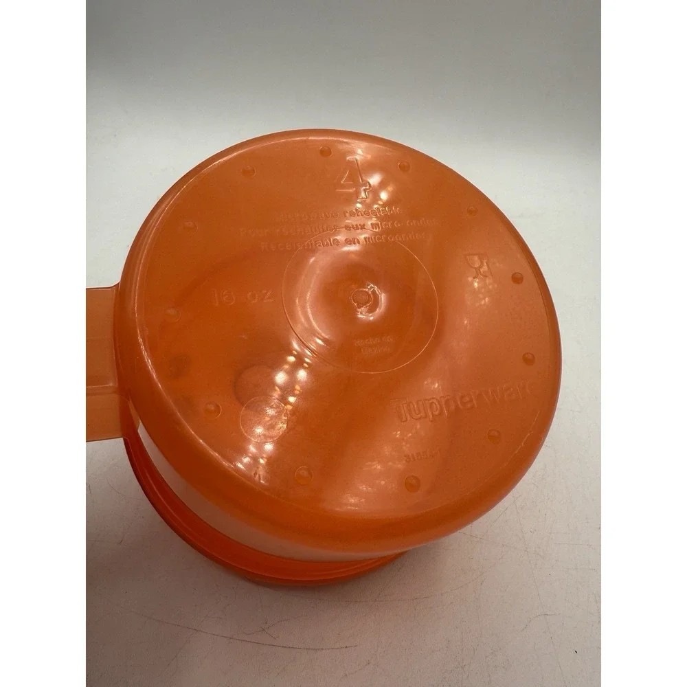 Tupperware 3155A-1 Microwavable 16 oz Soup Mug W/Vented Spout Lid -‎ Orange